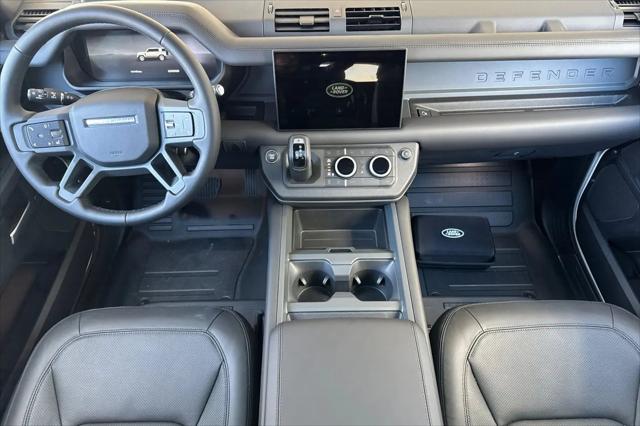 2025 Land Rover Defender 110 P500 X-Dynamic SE