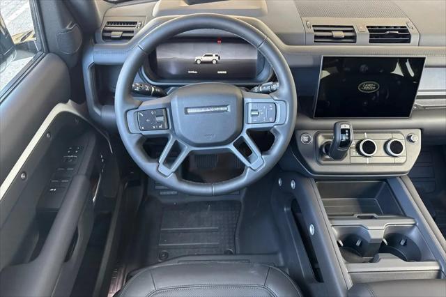 2025 Land Rover Defender 110 P500 X-Dynamic SE
