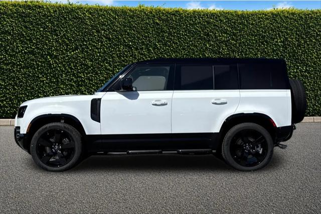 2025 Land Rover Defender 110 P500 X-Dynamic SE