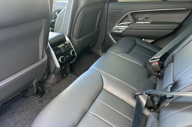 2026 Land Rover Range Rover P530 SE
