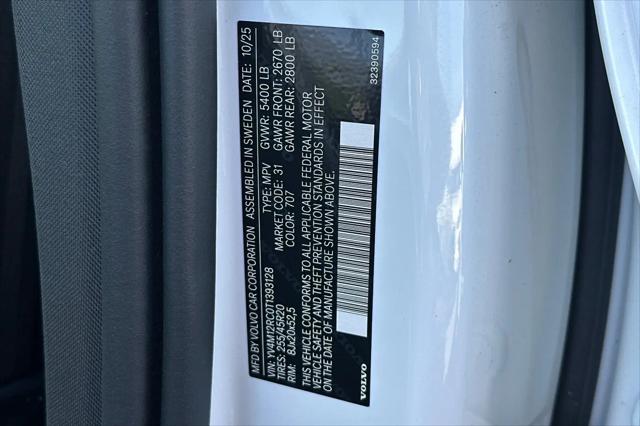 2026 Volvo XC60 B5 Plus