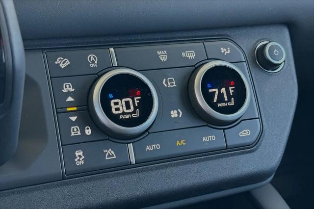 2024 Land Rover Defender 130 P400 X-Dynamic SE