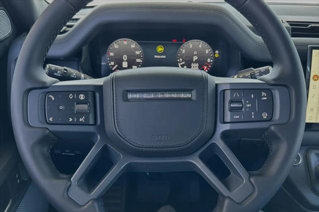 2024 Land Rover Defender 130 P400 X-Dynamic SE