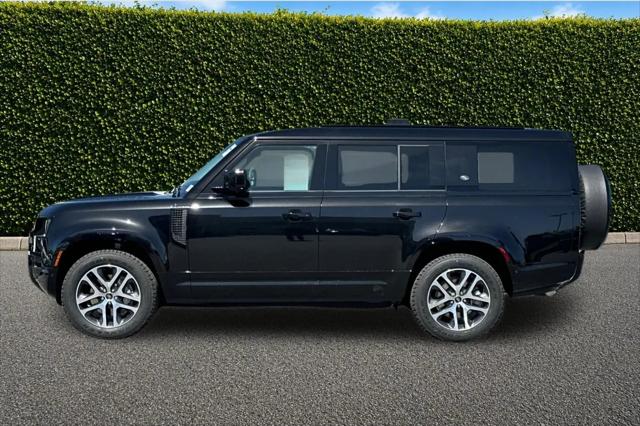 2024 Land Rover Defender 130 P400 X-Dynamic SE