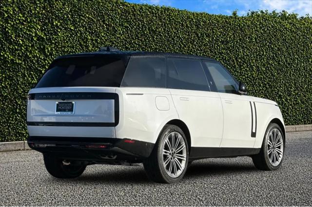 2026 Land Rover Range Rover P530 SE 7 Seat