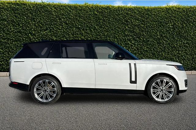 2026 Land Rover Range Rover P530 SE 7 Seat