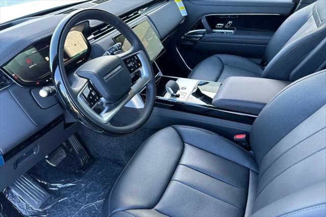 2026 Land Rover Range Rover P530 SE 7 Seat