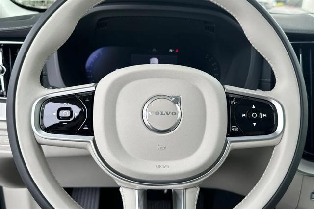 2026 Volvo XC60 B5 Ultra