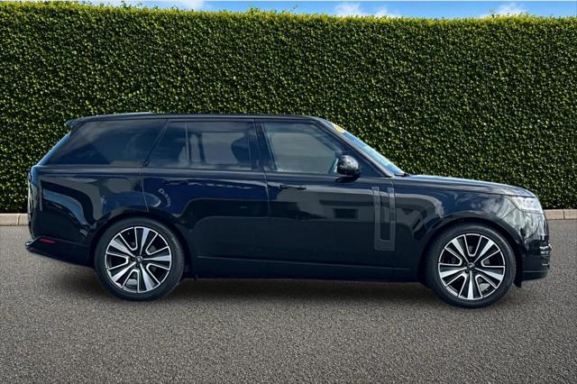 2024 Land Rover Range Rover P400 SE