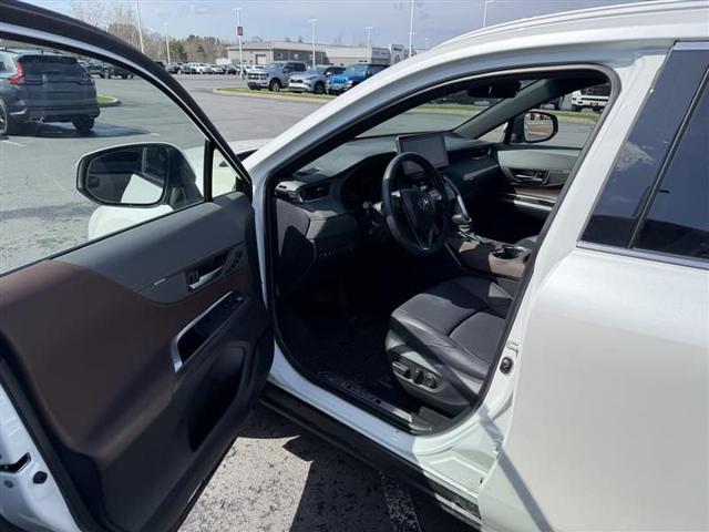 2024 Toyota Venza XLE