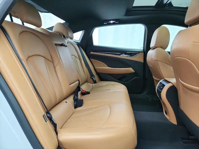 2017 Buick LaCrosse Essence