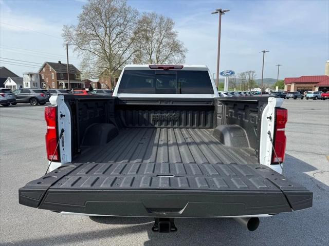 2024 Chevrolet Silverado 3500HD 4WD Crew Cab Standard Bed High Country
