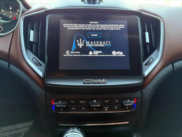 2017 Maserati Ghibli Standard