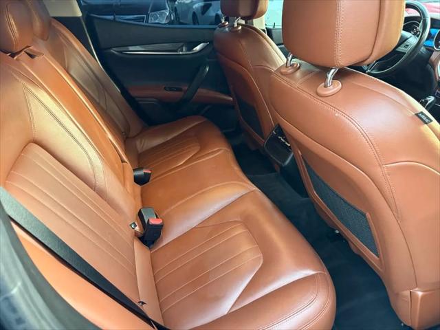 2017 Maserati Ghibli Standard