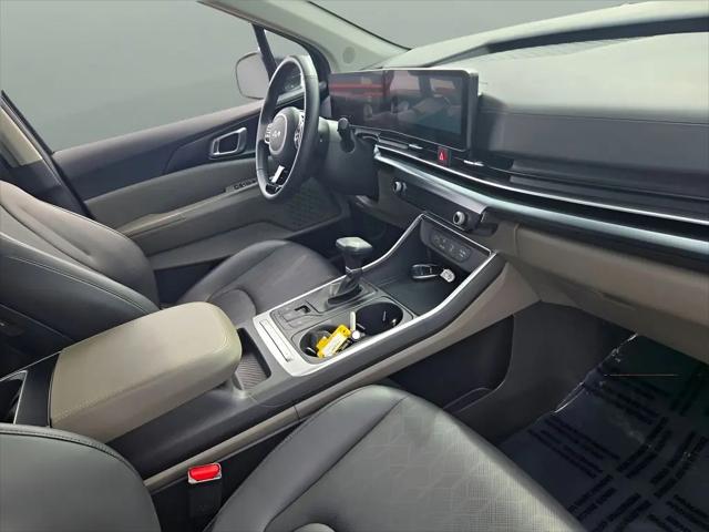 2025 Kia Carnival MPV LXS