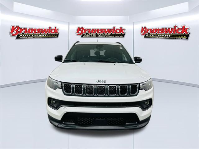 2024 Jeep Compass Latitude Lux FWD