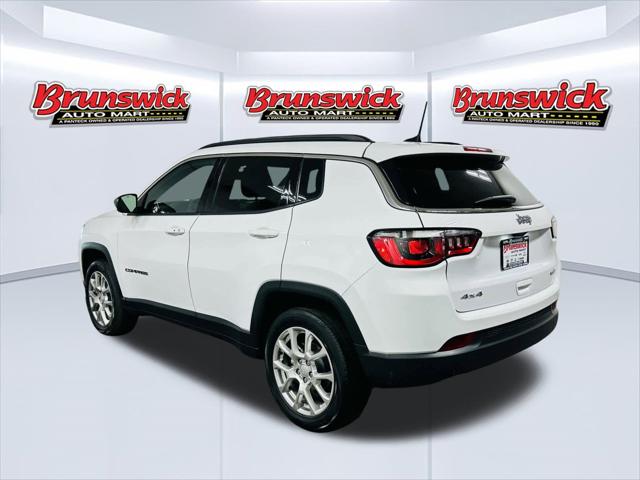 2024 Jeep Compass Latitude Lux FWD