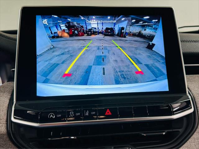 2024 Jeep Compass Latitude Lux FWD