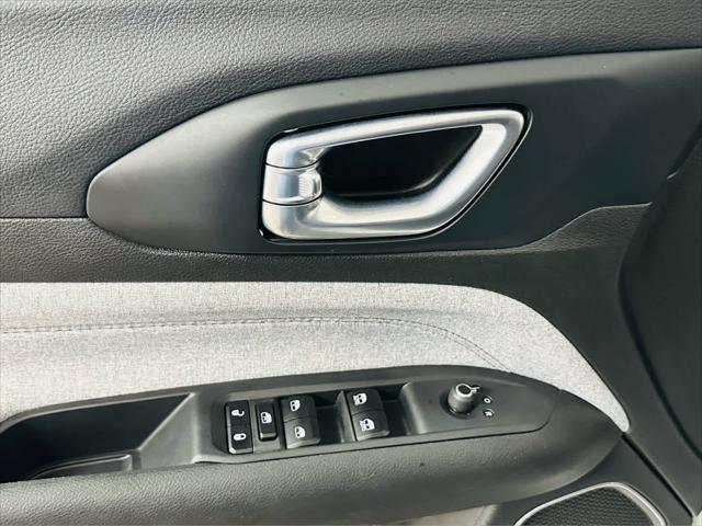 2024 Jeep Compass Latitude Lux FWD