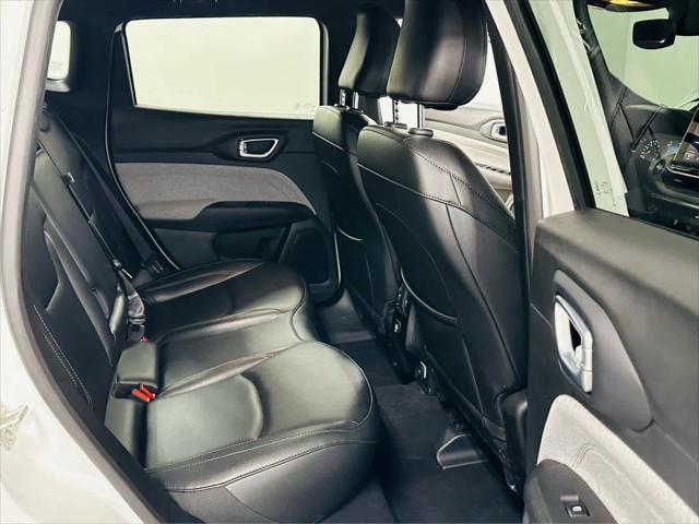 2024 Jeep Compass Latitude Lux FWD