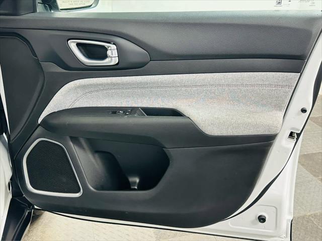 2024 Jeep Compass Latitude Lux FWD