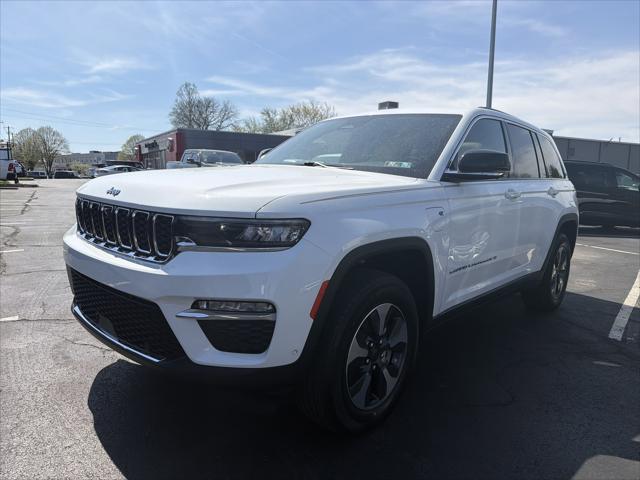 2022 Jeep Grand Cherokee 4xe Limited 4x4 2022 Jeep Grand Cherokee 4xe Limited 4x4