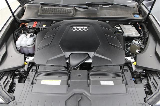 2020 Audi Q8 Premium Plus 55 TFSI quattro Tiptronic