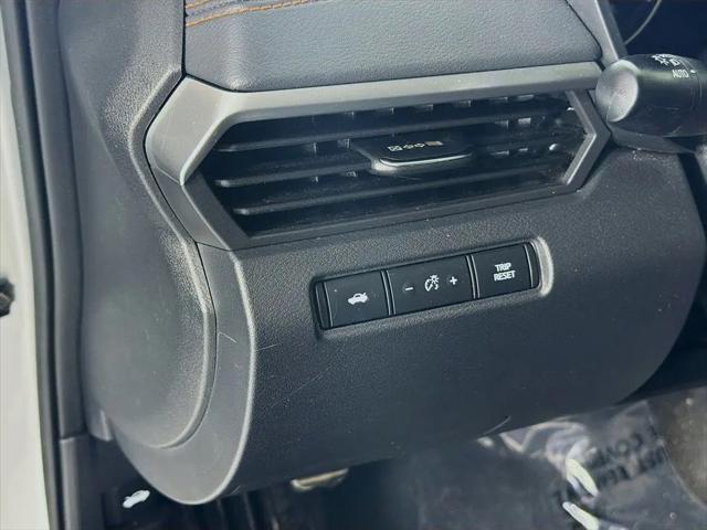 2021 Nissan Altima SR FWD