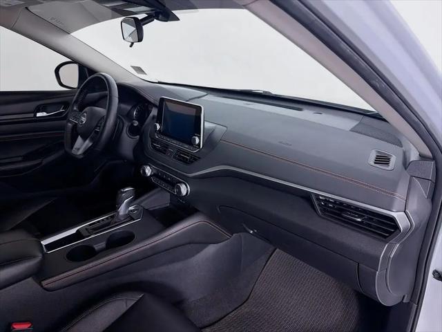 2021 Nissan Altima SR FWD