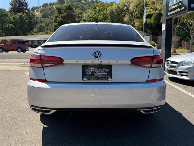 2020 Volkswagen Passat 2.0T R-Line