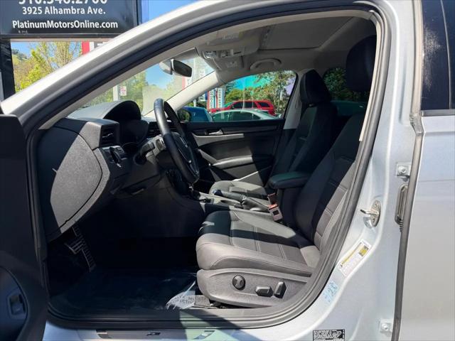 2020 Volkswagen Passat 2.0T R-Line