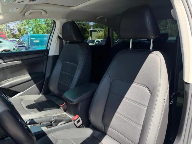 2020 Volkswagen Passat 2.0T R-Line