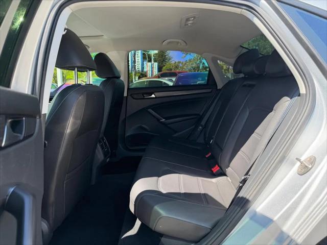 2020 Volkswagen Passat 2.0T R-Line