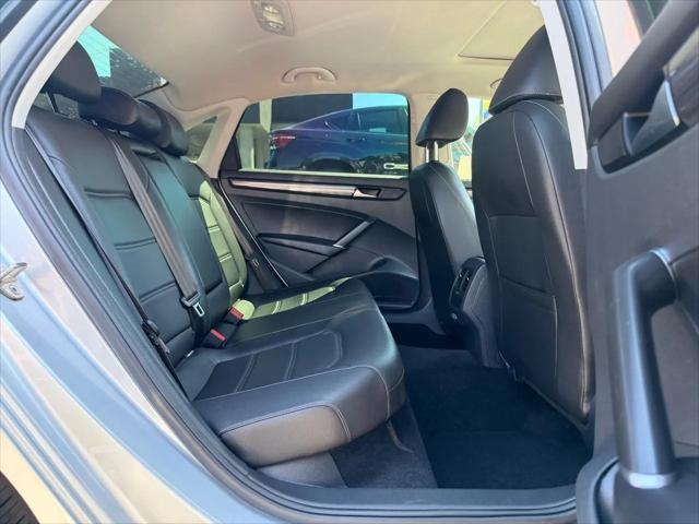 2020 Volkswagen Passat 2.0T R-Line