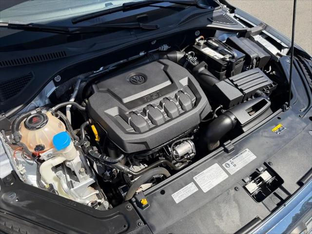 2020 Volkswagen Passat 2.0T R-Line