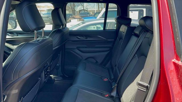2023 Jeep Grand Cherokee Altitude 4x4