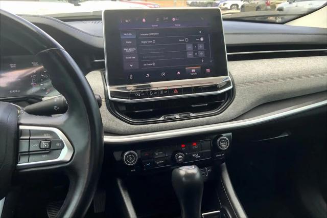 2022 Jeep Compass Latitude Lux 4x4
