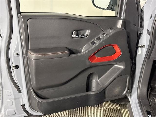 2023 Nissan Frontier Crew Cab PRO-4X 4x4