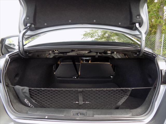 2024 Nissan Sentra SV Xtronic CVT