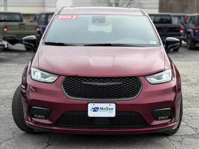 2023 Chrysler Pacifica Hybrid Limited