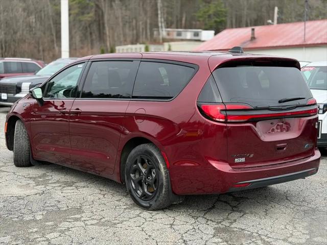 2023 Chrysler Pacifica Hybrid Limited