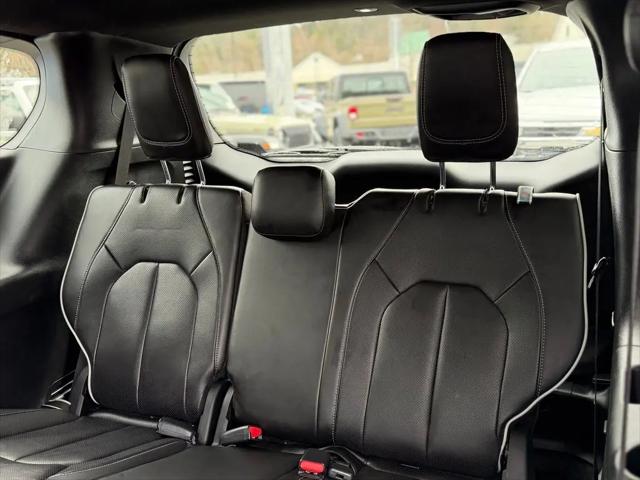 2023 Chrysler Pacifica Hybrid Limited