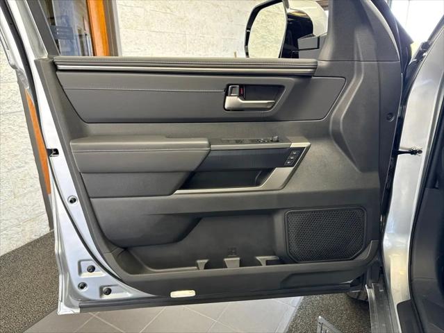 2026 Toyota Tundra Platinum CrewMax 5.5' Bed