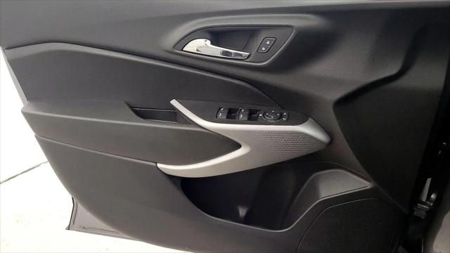 2024 Chevrolet Trax FWD SP