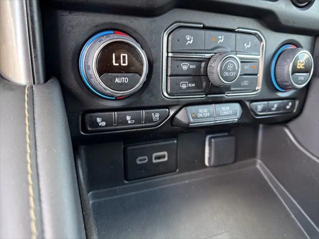 2023 Chevrolet Suburban 4WD Premier