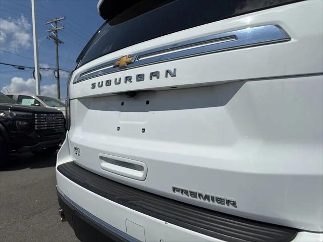 2023 Chevrolet Suburban 4WD Premier