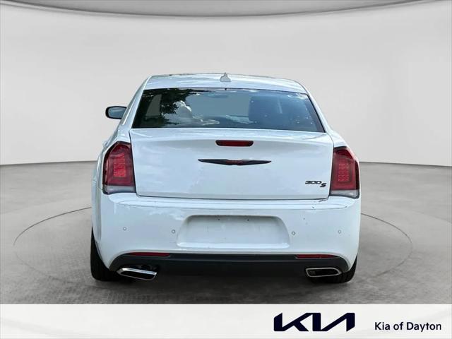 2022 Chrysler 300 S