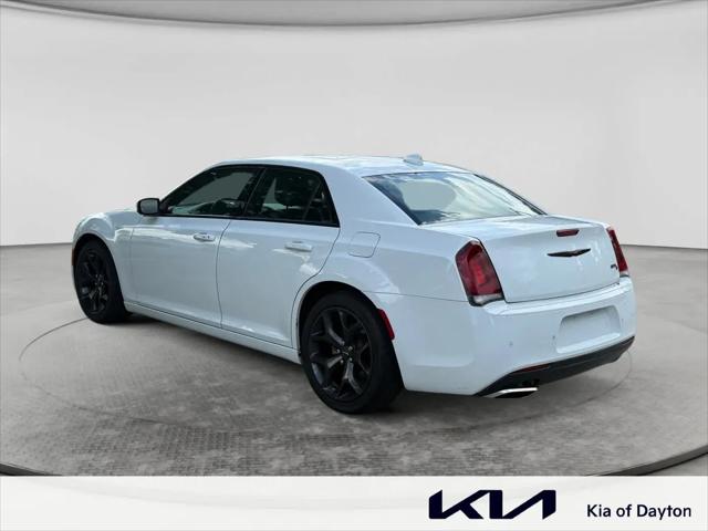 2022 Chrysler 300 S