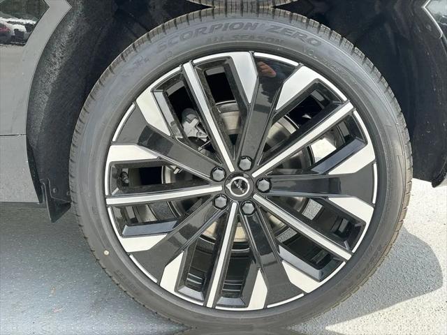2026 Volvo XC60 Plug-In Hybrid Ultra, T8 AWD Electric/Gasoline, Dark
