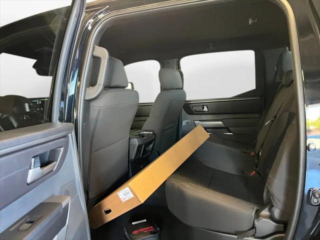 2026 Toyota Tundra SR5 CrewMax 5.5' Bed